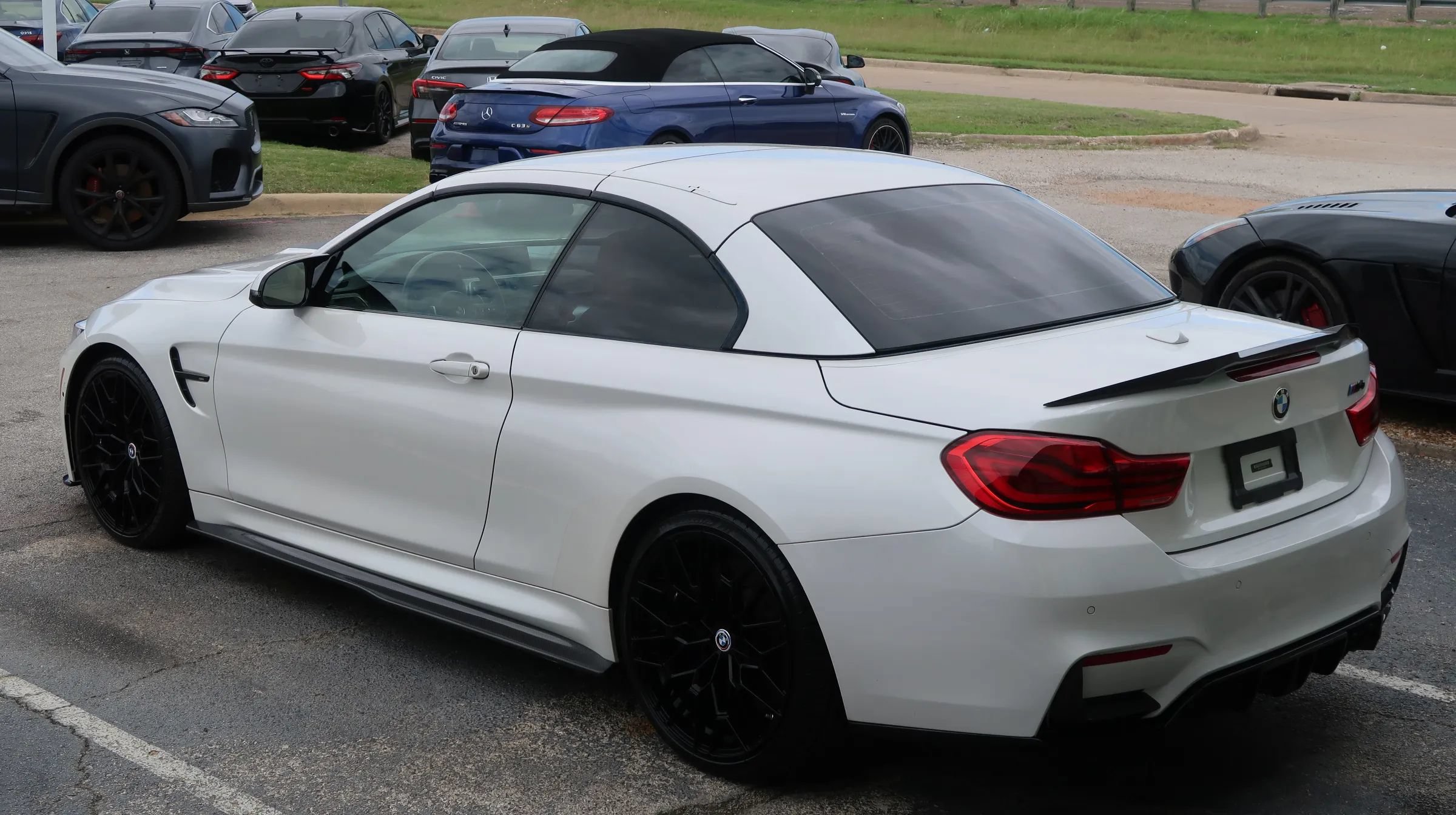 Used 2019 BMW M4 Convertible w/ Competition Package RWD image 12