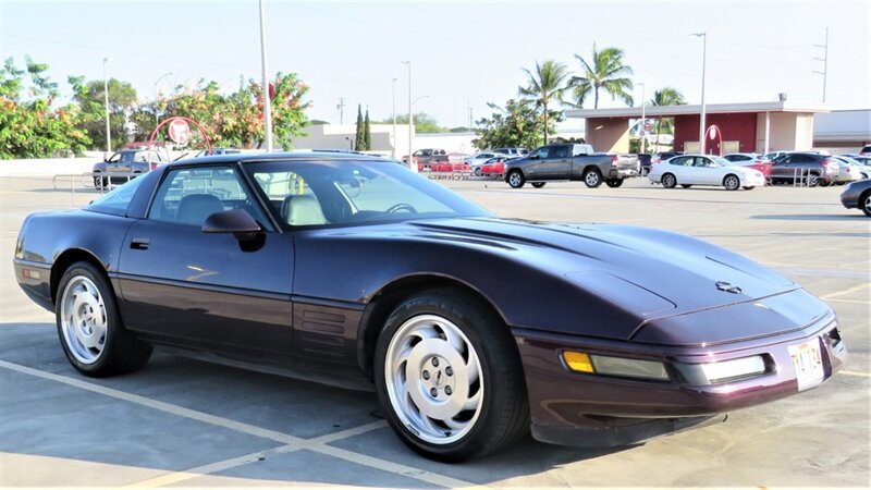 Used 1994 Chevrolet Corvette Coupe RWD image 1