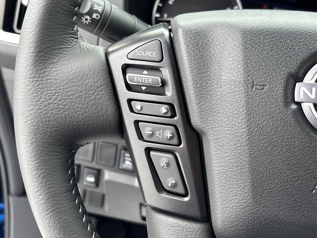Used 2025 Nissan Frontier SV w/ SV Convenience Package image 22