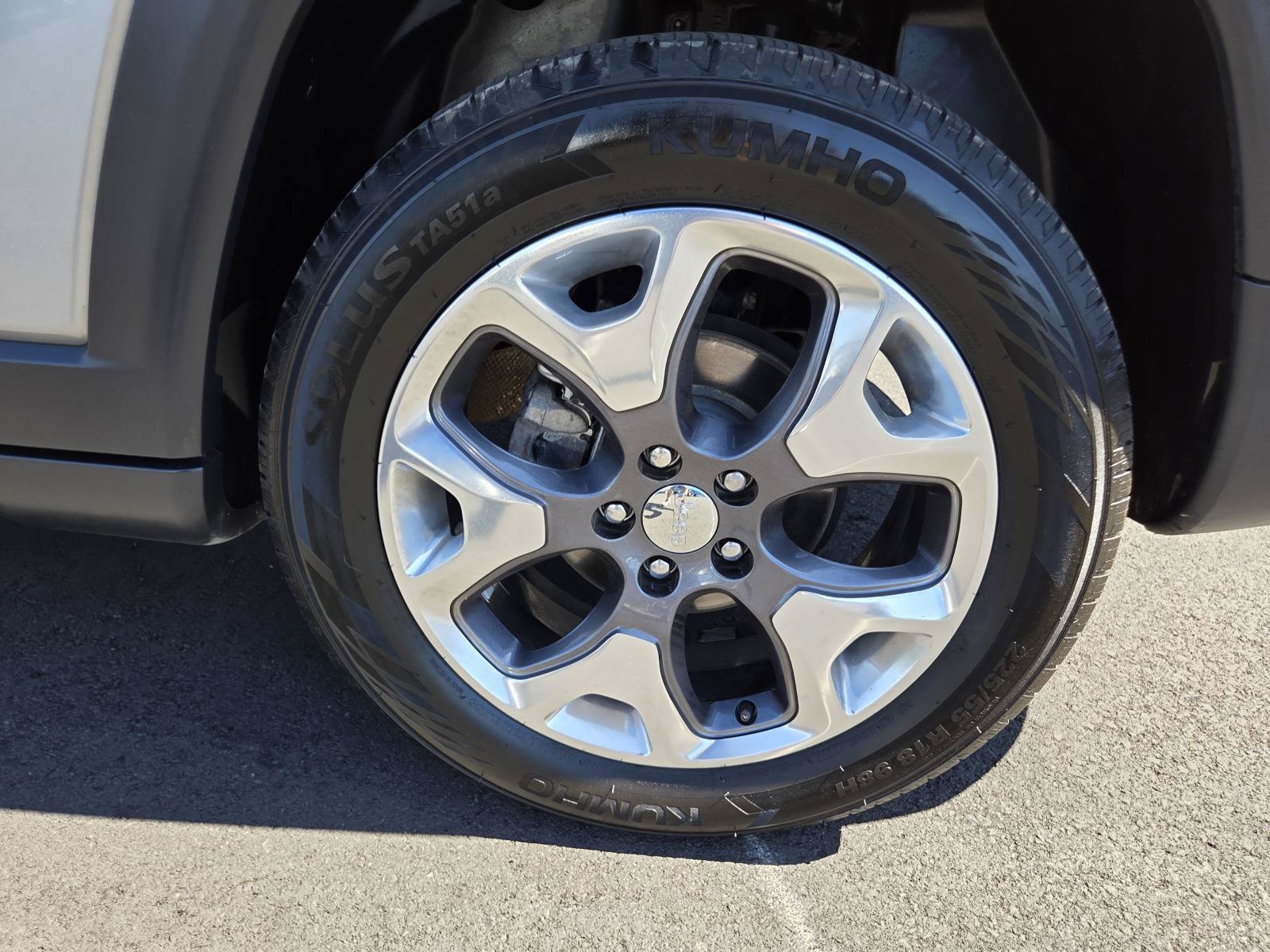 Used 2020 Jeep Compass Limited FWD image 9