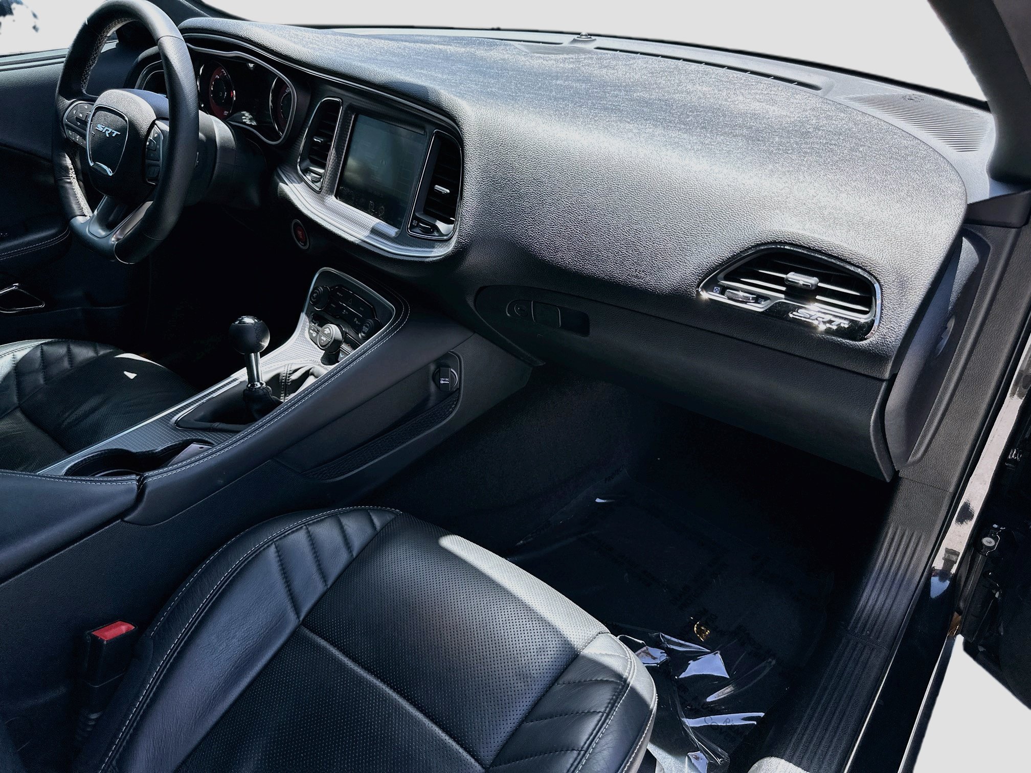 Used 2015 Dodge Challenger SRT Hellcat RWD image 30