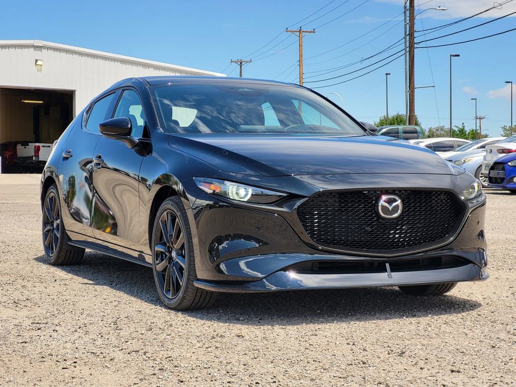 New 2025 MAZDA MAZDA3 Hatchback w/Premium Plus Pkg image 2