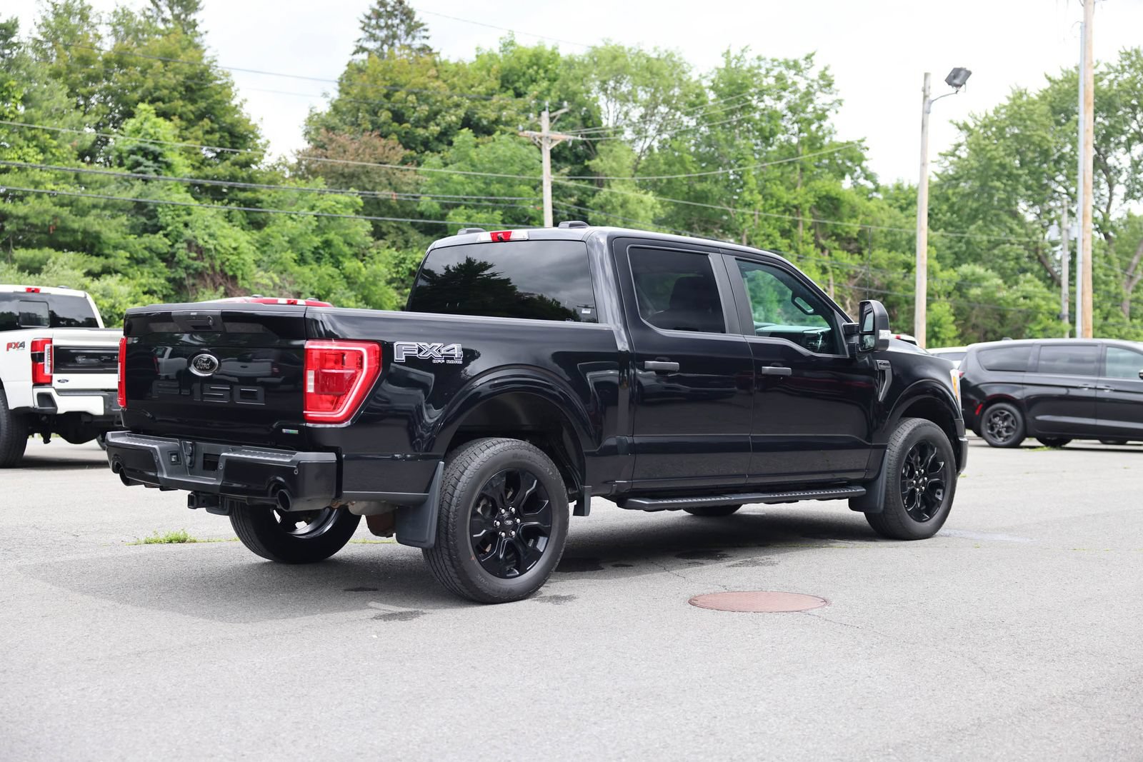 Used 2022 Ford F150 XL w/ STX Black Appearance Package AWD/4WD image 5