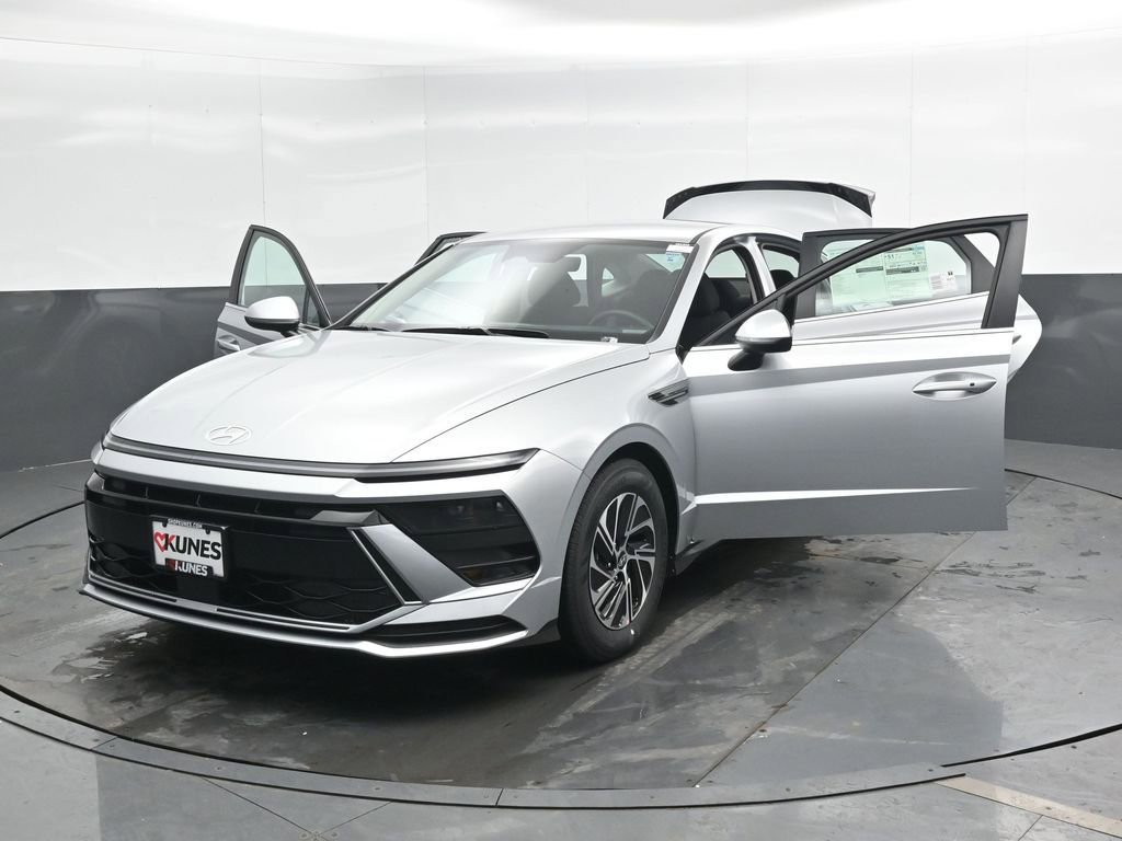 New 2026 Hyundai Sonata Blue FWD image 30