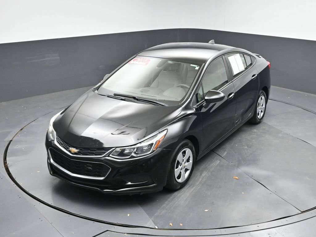 Used 2018 Chevrolet Cruze LS image 30
