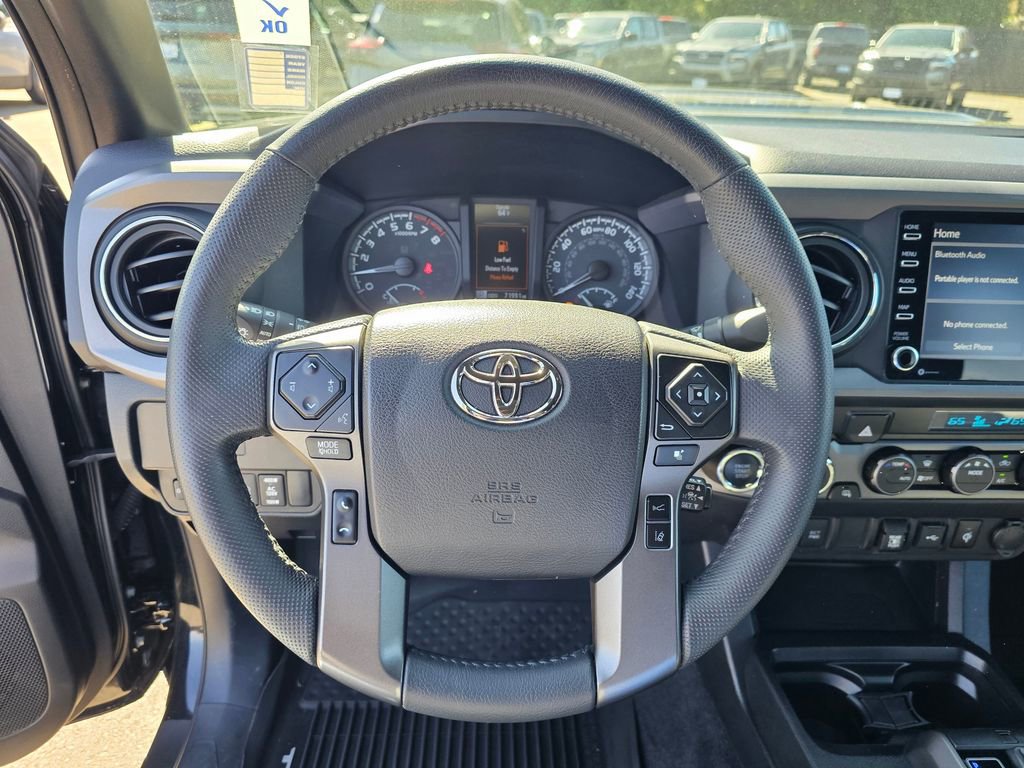Used 2021 Toyota Tacoma TRD Sport image 11
