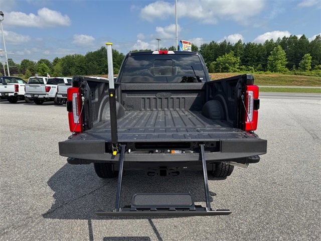 New 2025 Ford F350 Platinum w/ FX4 Off-Road Package image 10