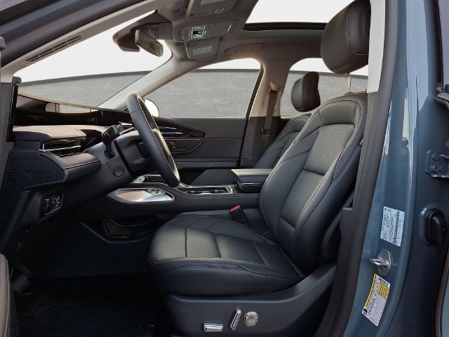 New 2026 Lincoln Nautilus Premier w/ Equipment Group 102A AWD/4WD image 11