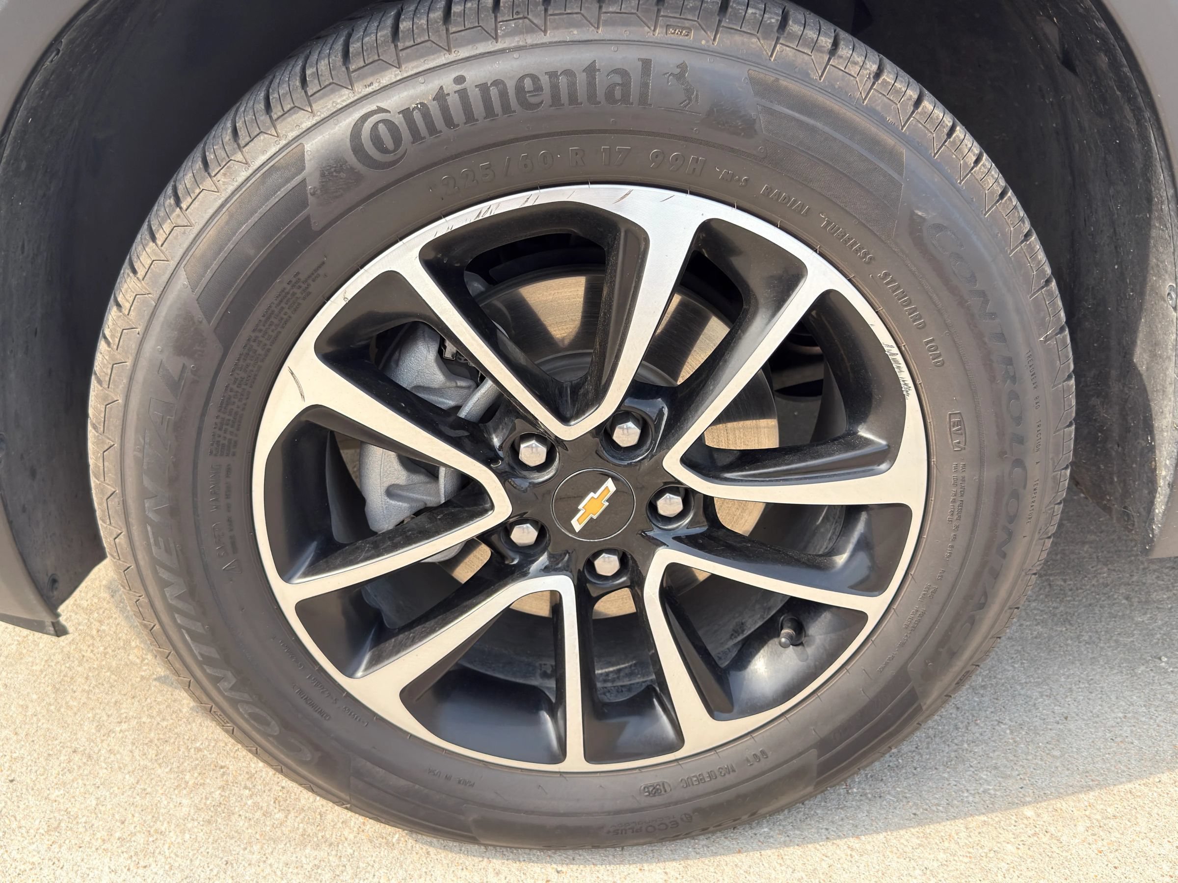 Used 2025 Chevrolet TrailBlazer LT w/ LT Cold Weather Package FWD image 31