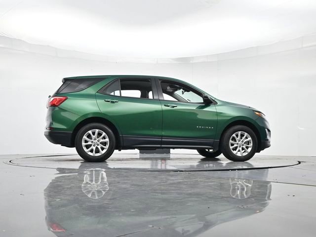 Used 2018 Chevrolet Equinox LS image 31