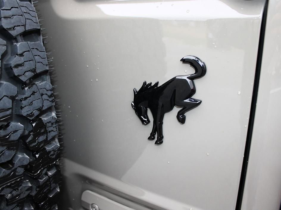 Used 2025 Ford Bronco Badlands image 17