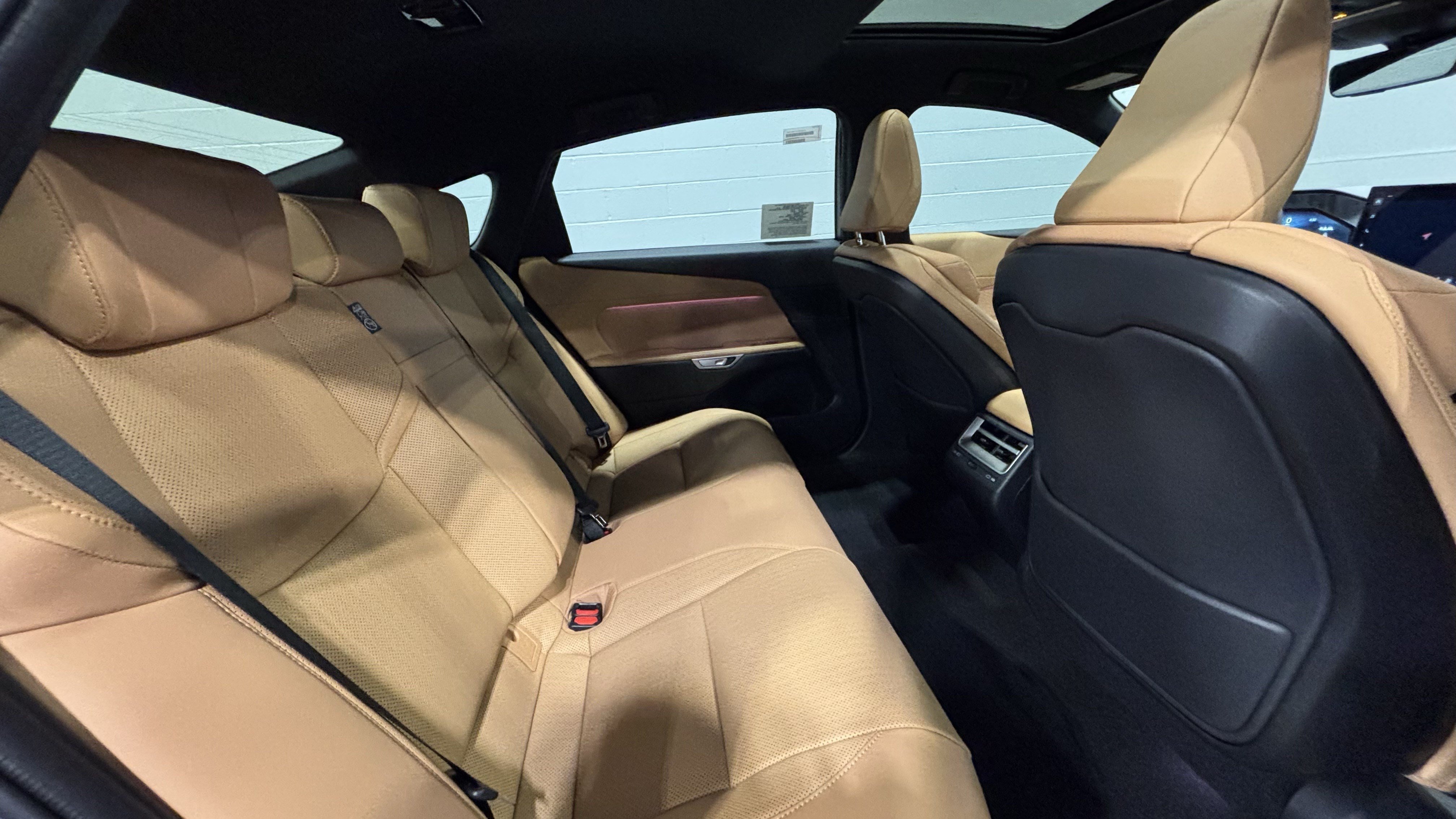 New 2026 Lexus ES 500e AWD/4WD image 39