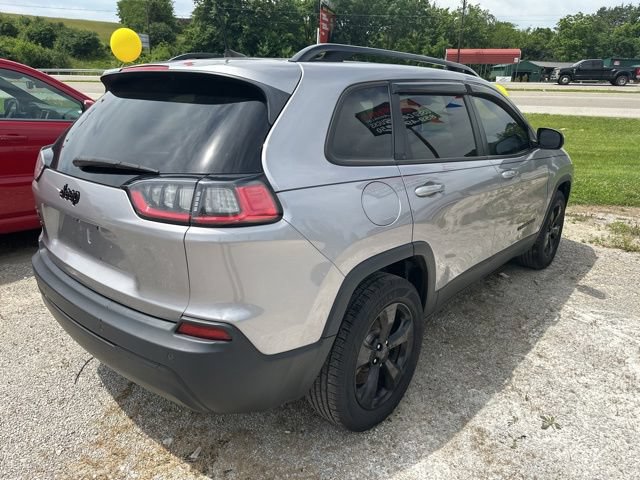 Used 2019 Jeep Cherokee Latitude Plus AWD/4WD image 11