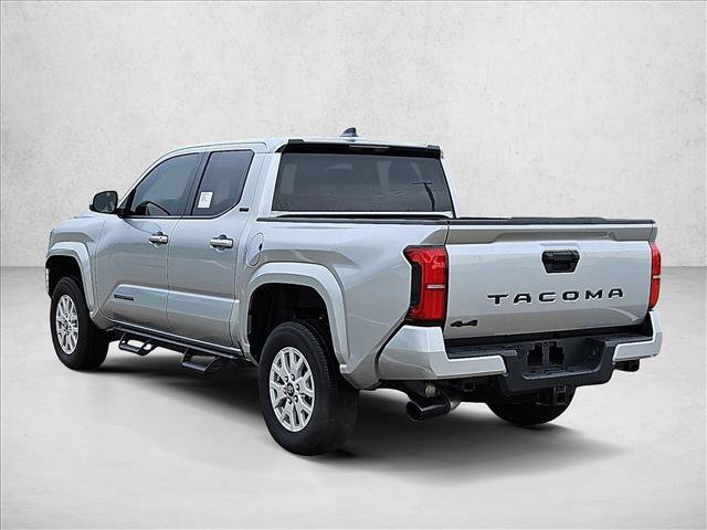 Used 2025 Toyota Tacoma SR5 AWD/4WD image 7