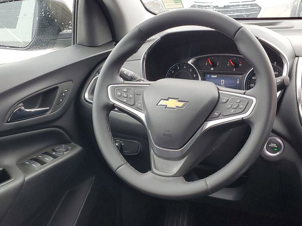 Used 2023 Chevrolet Equinox LT image 26