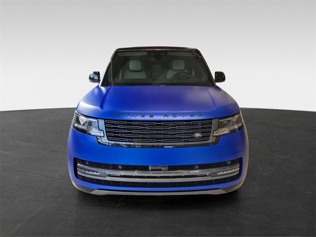 New 2025 Land Rover Range Rover SE image 2