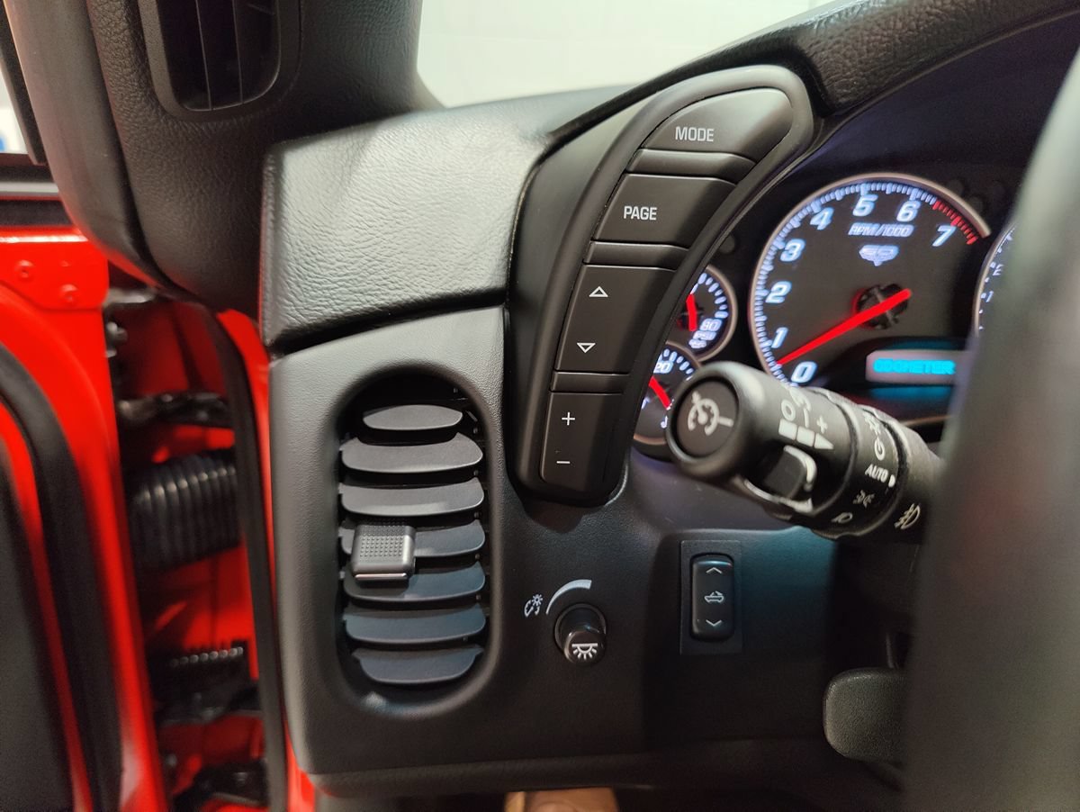 Used 2013 Chevrolet Corvette Grand Sport w/ 3LT Preferred Equipment Group RWD image 31