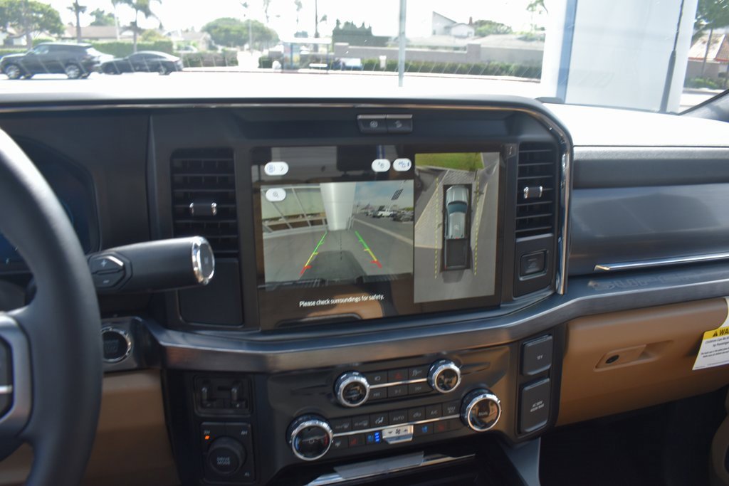 Used 2025 Ford F450 Lariat w/ FX4 Off-Road Package image 27