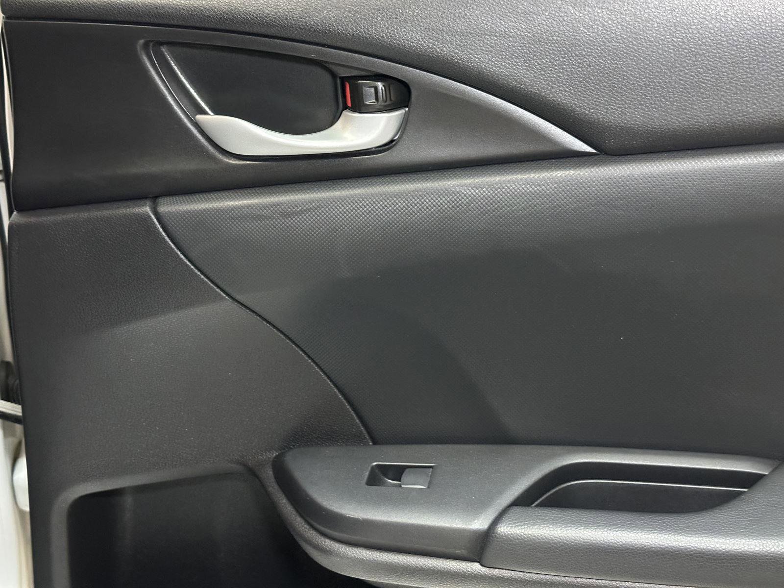 Used 2020 Honda Civic Sport image 34