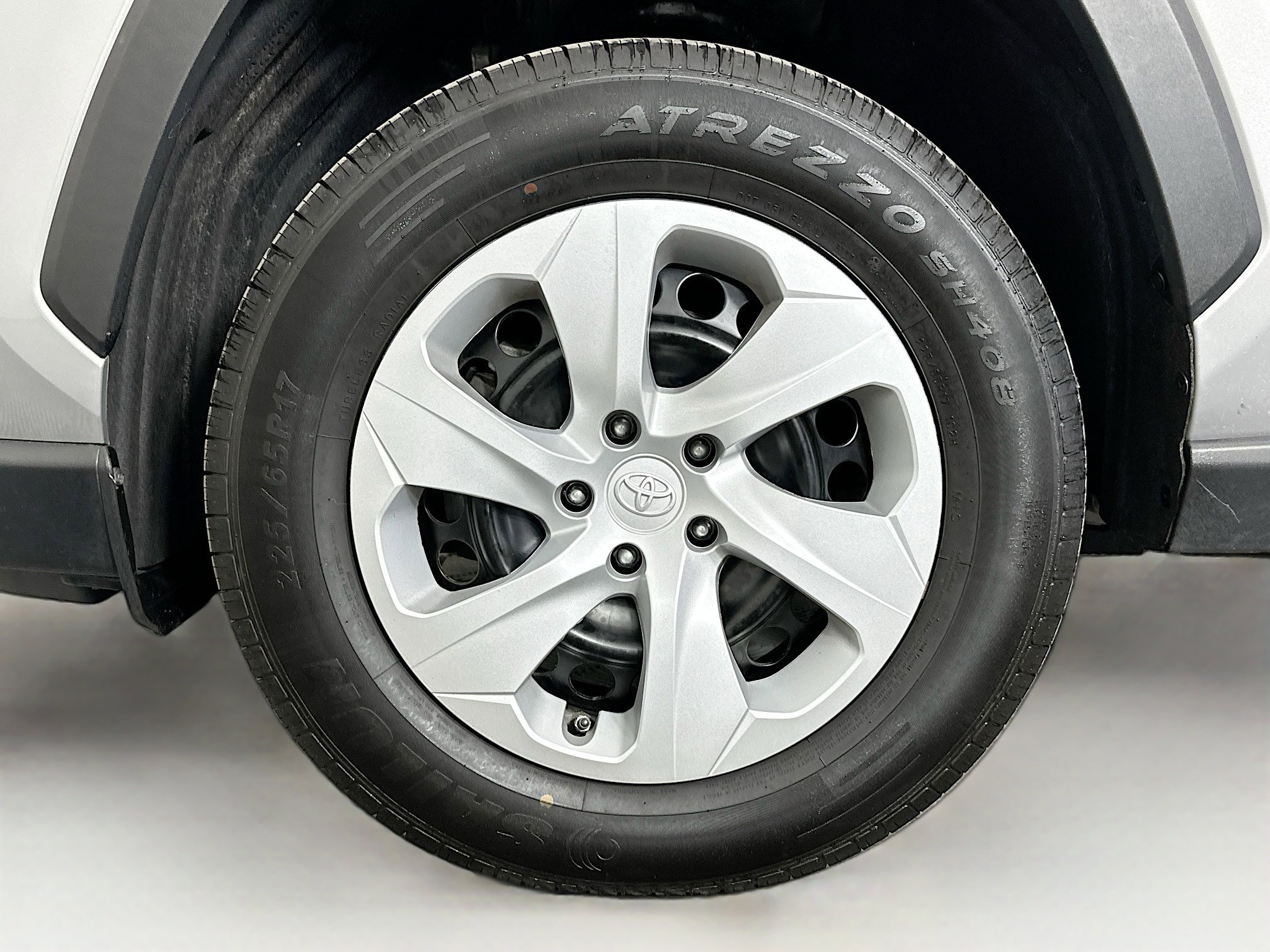 Used 2024 Toyota RAV4 LE image 11