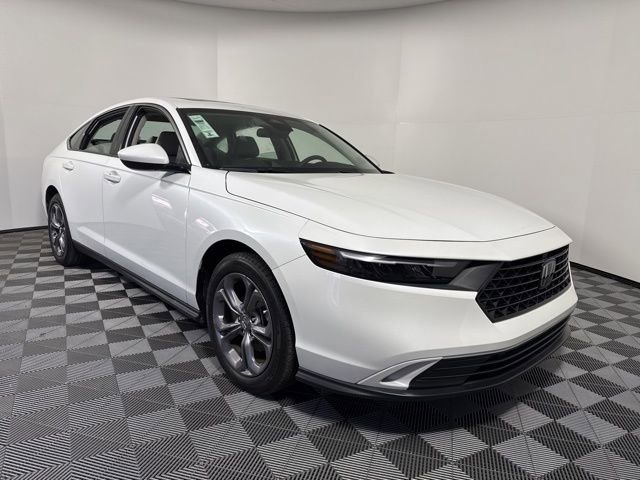 Used 2024 Honda Accord EX image 10