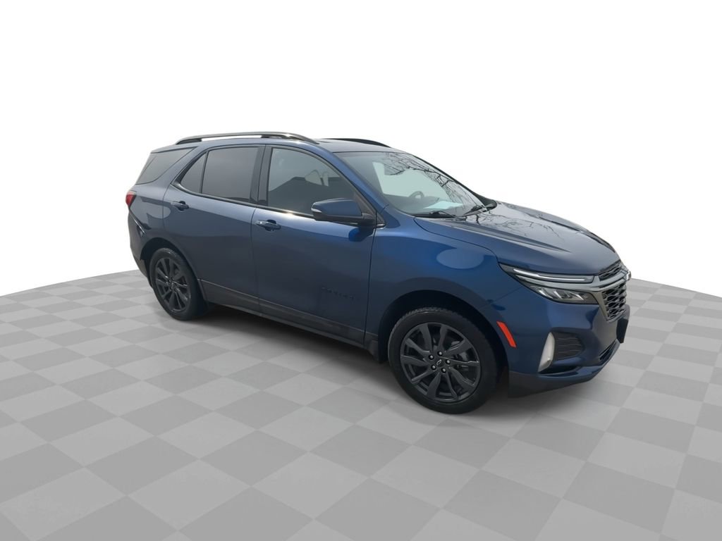 Certified 2022 Chevrolet Equinox RS w/ RS Leather Package AWD/4WD image 2