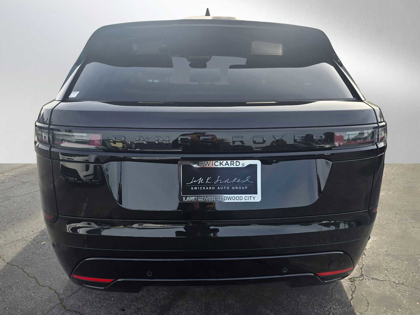 New 2026 Land Rover Range Rover Velar Dynamic SE image 4