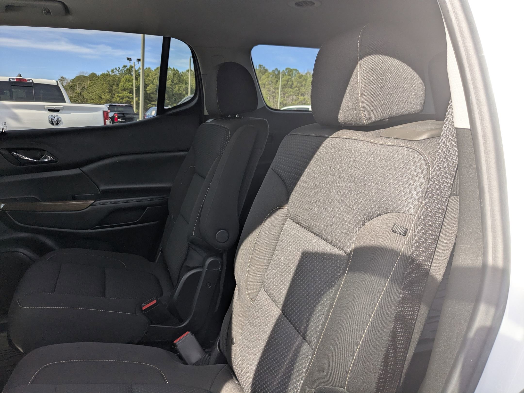 Used 2021 GMC Acadia SLE w/ Elevation Edition image 23