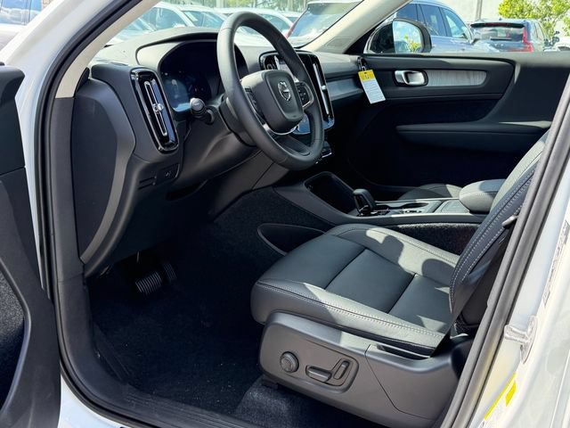 New 2026 Volvo XC40 B4 Core FWD image 13