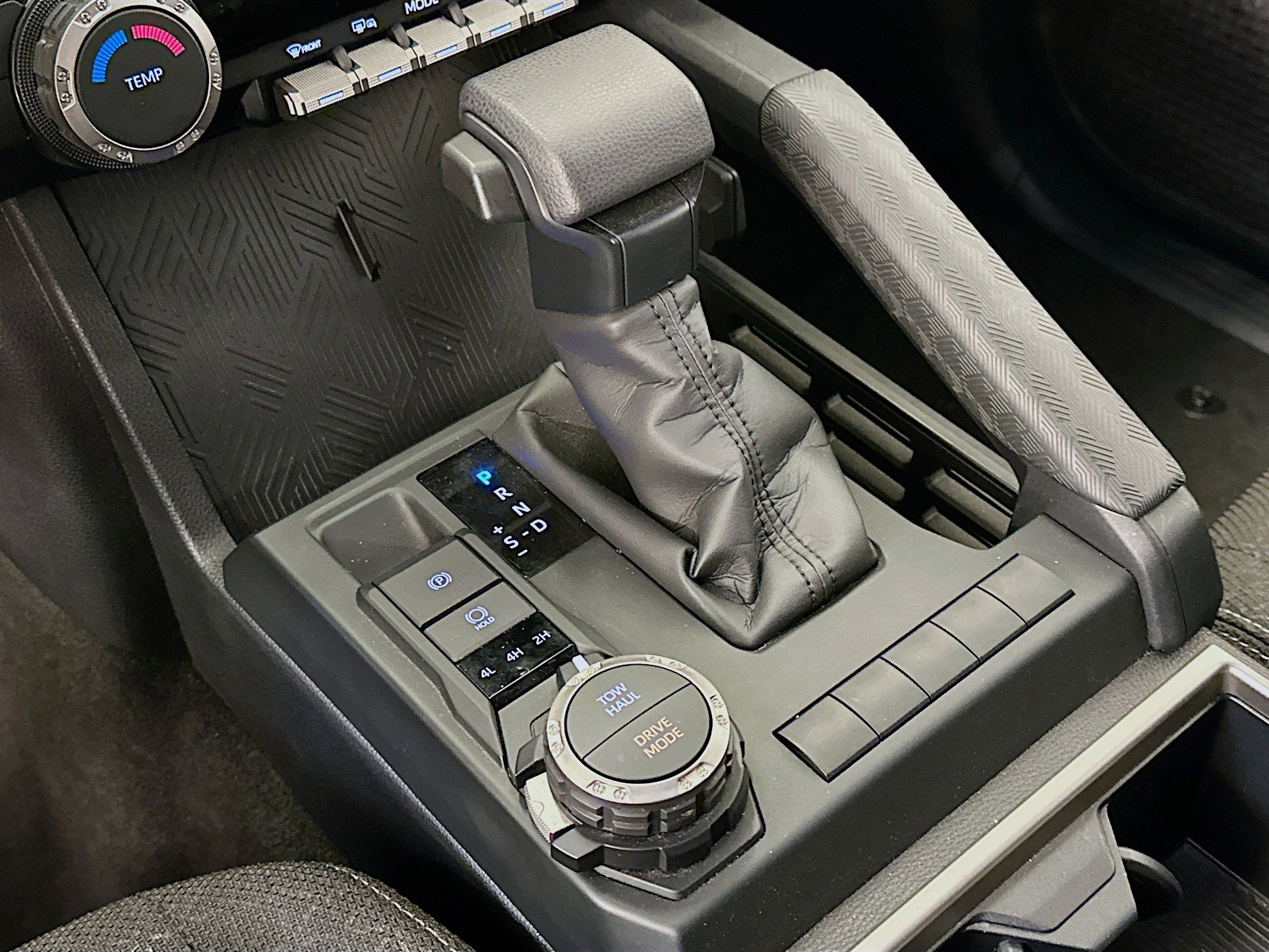 Used 2025 Toyota 4Runner SR5 image 25