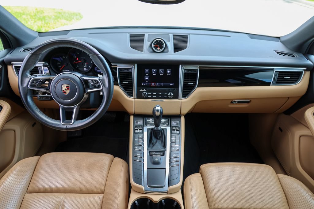 Certified 2017 Porsche Macan AWD/4WD image 26