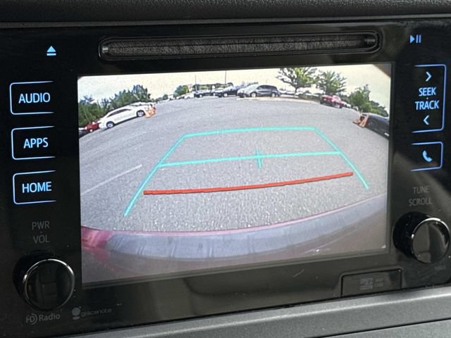 Used 2015 Toyota Sienna XLE Premium FWD image 21