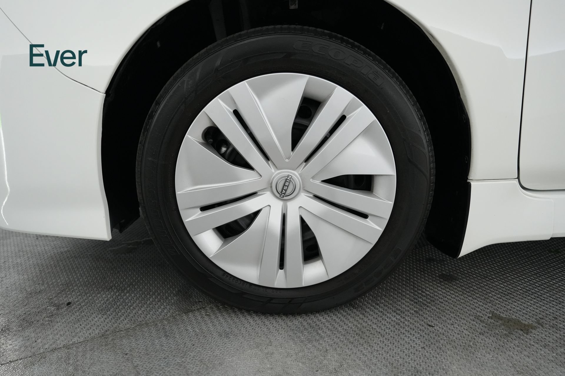 Used 2025 Nissan Leaf S FWD image 19