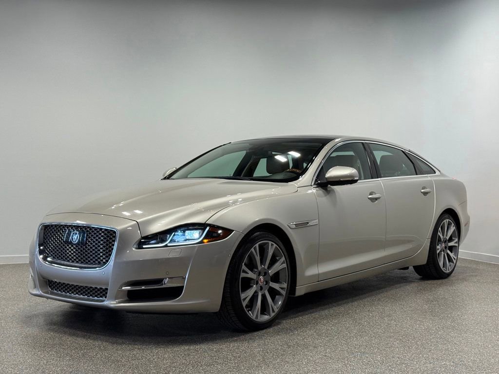 Used 2017 Jaguar XJ L Portfolio image 1
