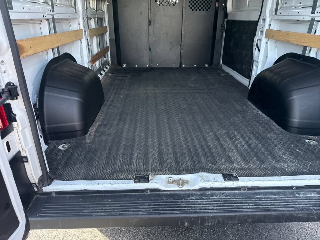 Used 2025 RAM ProMaster 2500 w/ U-Haul Equipment Group FWD image 14