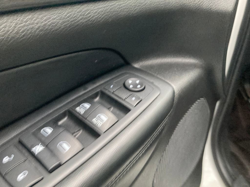 Used 2017 Jeep Grand Cherokee Laredo w/ Quick Order Package 23E image 14