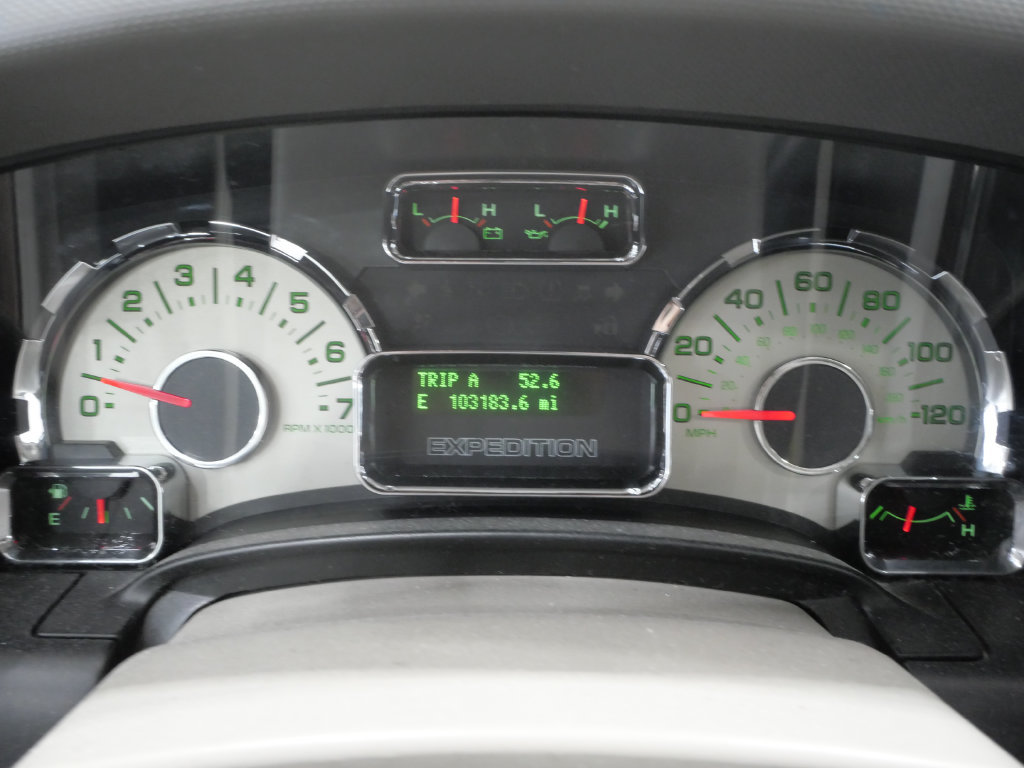 Used 2010 Ford Expedition Limited AWD/4WD image 16