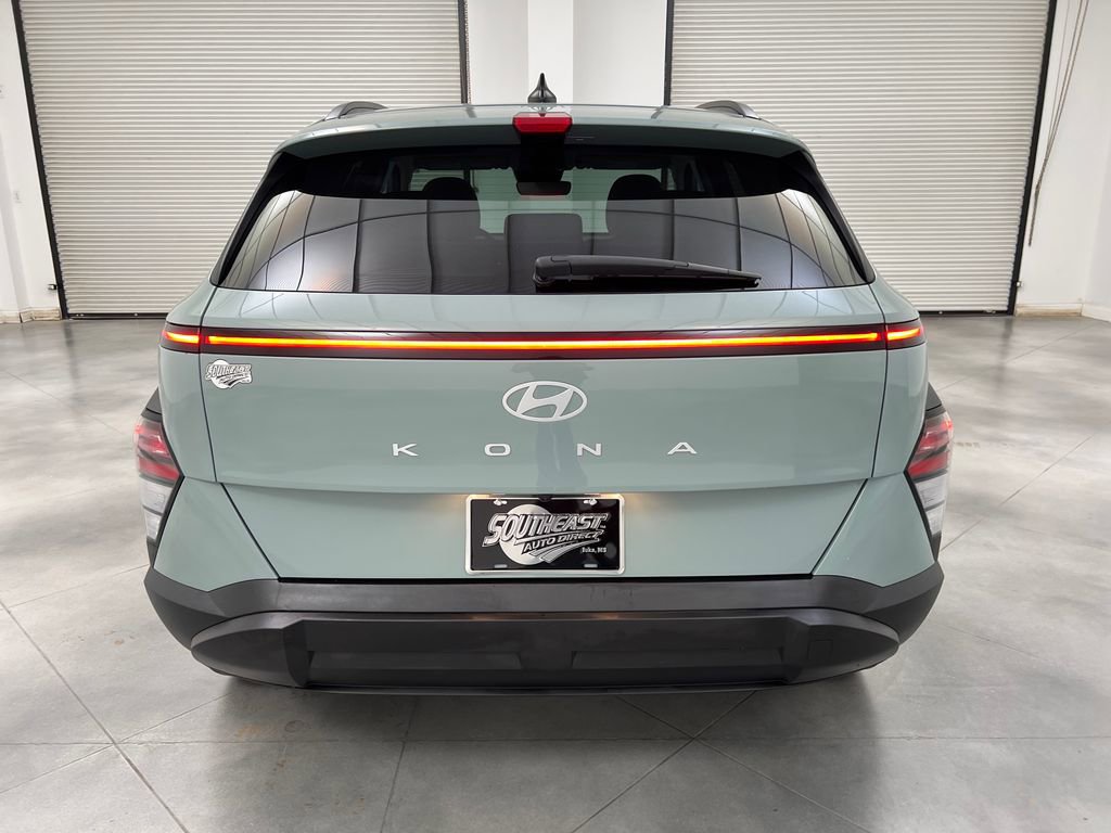 Used 2025 Hyundai Kona SEL FWD image 6