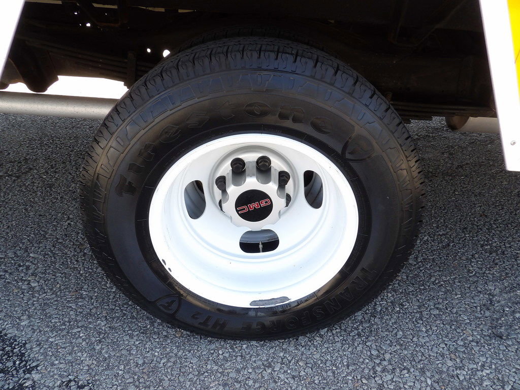 Used 2021 GMC Savana 3500 Extended w/ Power Convenience Package RWD image 47