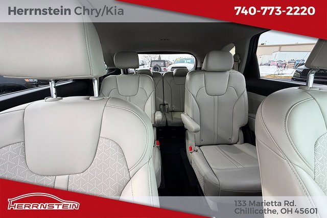 Used 2023 Kia Sorento EX image 26