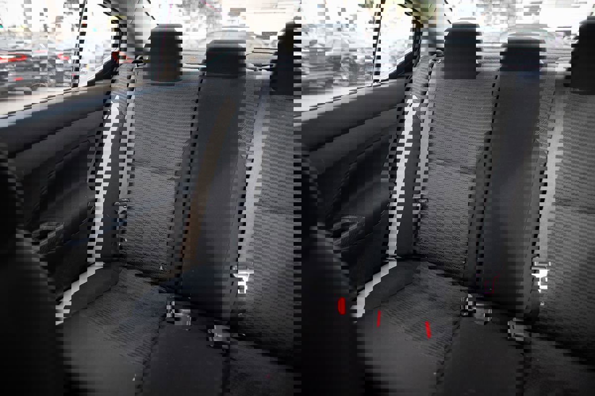 Used 2021 Nissan Versa SV image 30