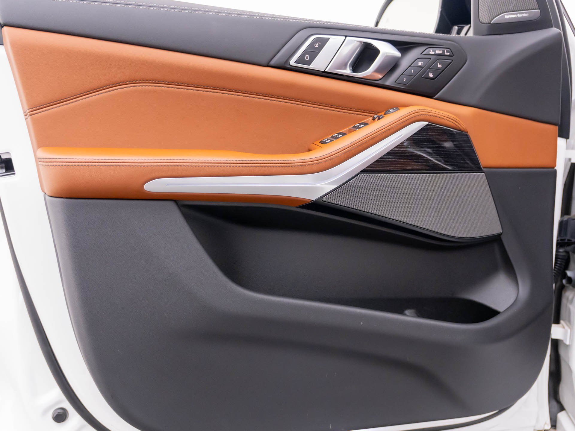 Certified 2026 BMW X7 M60i AWD/4WD image 14