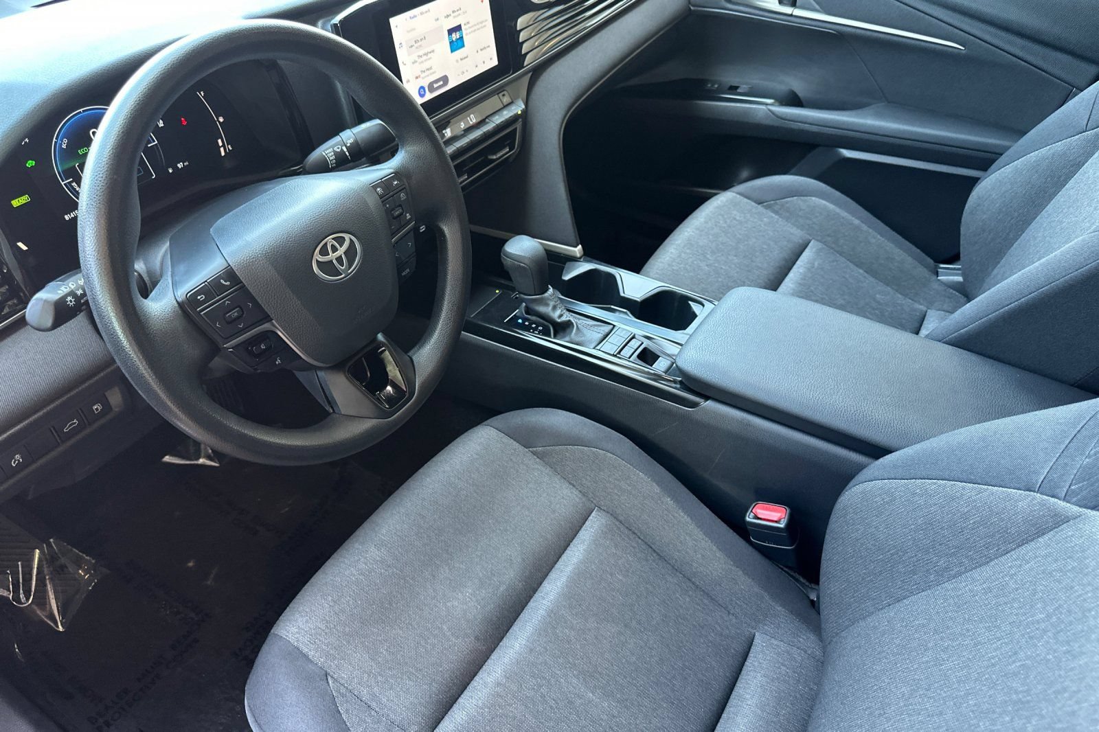 Certified 2025 Toyota Camry LE FWD image 10