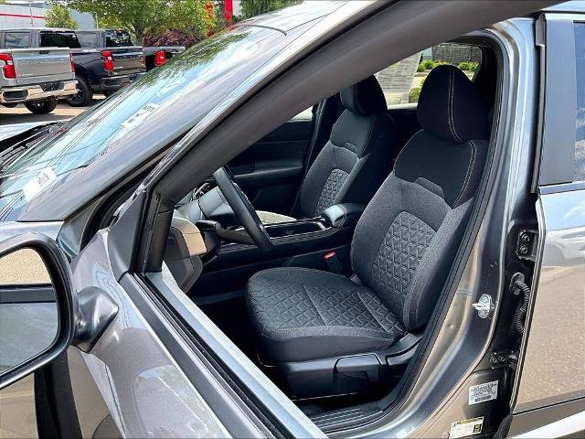 Certified 2025 Nissan Kicks SV AWD/4WD image 10