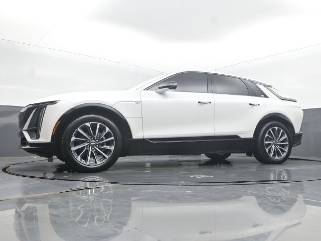 Certified 2024 Cadillac Lyriq Sport w/ LPO, Floor Liner Package AWD/4WD image 45