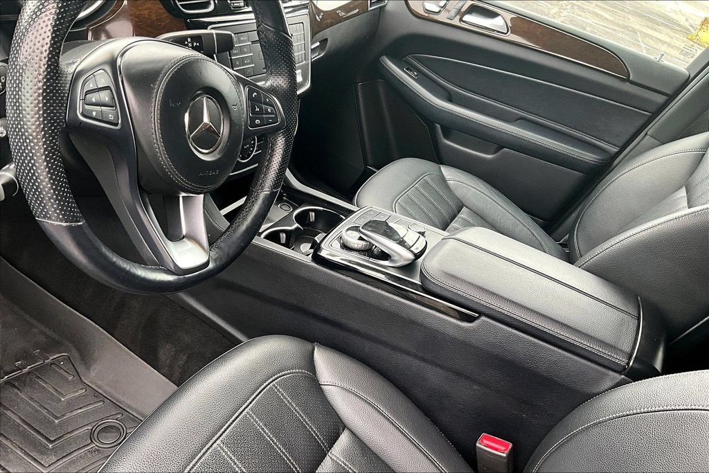 Used 2017 Mercedes-Benz GLS 450 4MATIC image 13