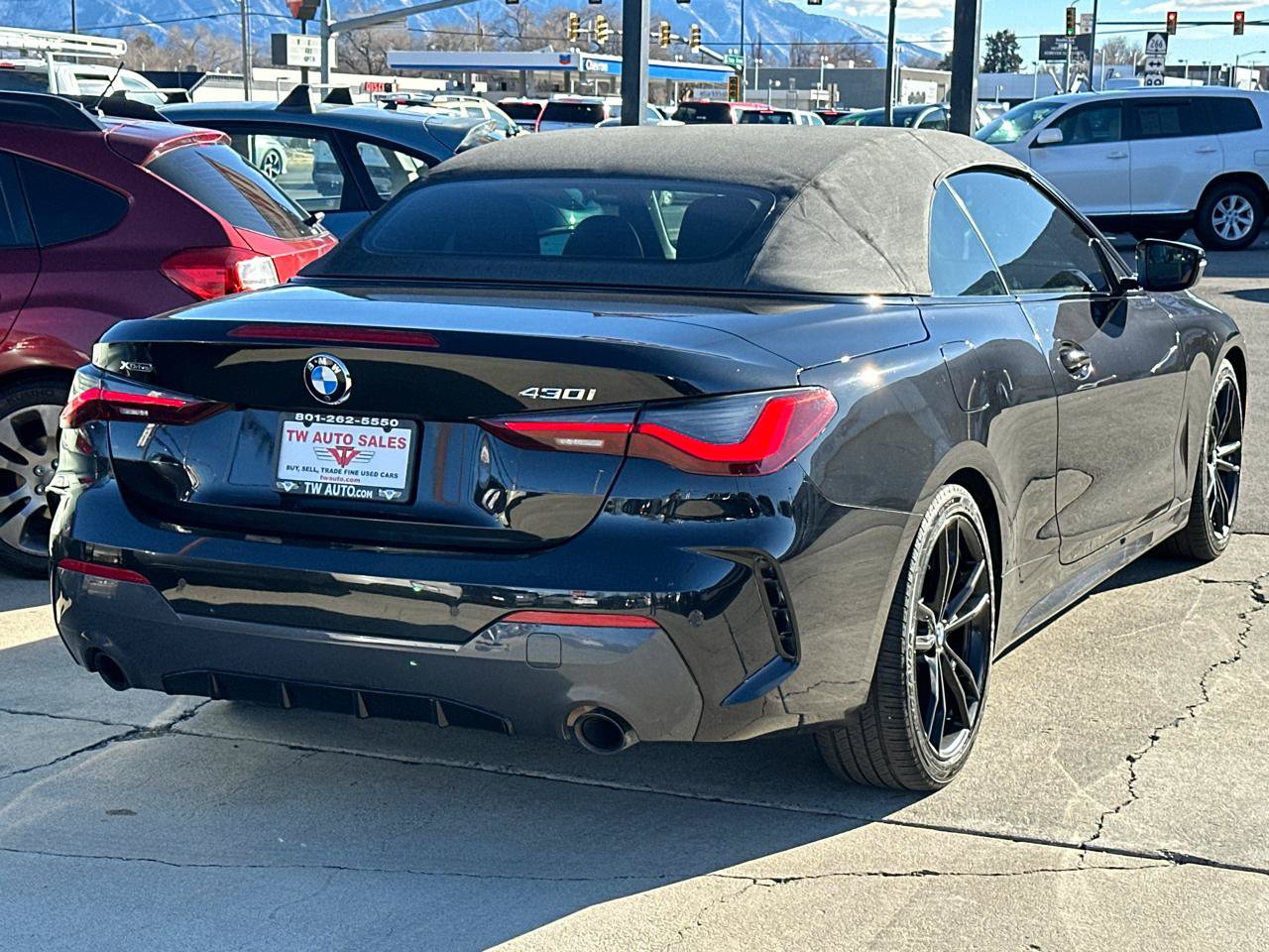 Used 2022 BMW 430i xDrive Convertible w/ M Sport Package AWD/4WD image 4