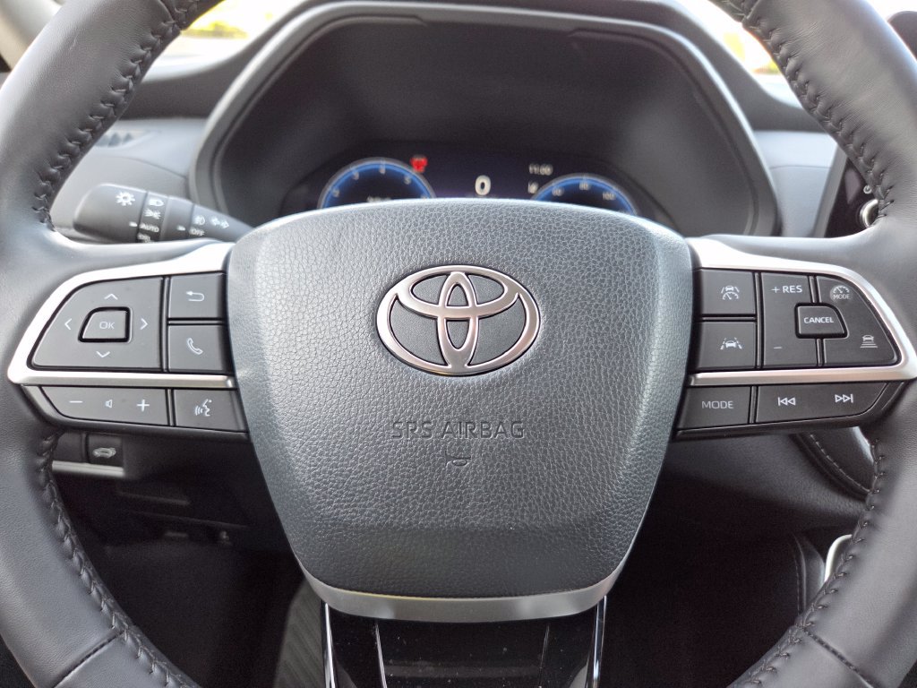 Used 2026 Toyota Grand Highlander AWD image 39