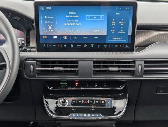 Used 2025 Lincoln Corsair Reserve FWD image 17