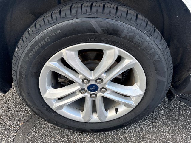 Used 2020 Ford Edge SEL w/ Cold Weather Package AWD/4WD image 10